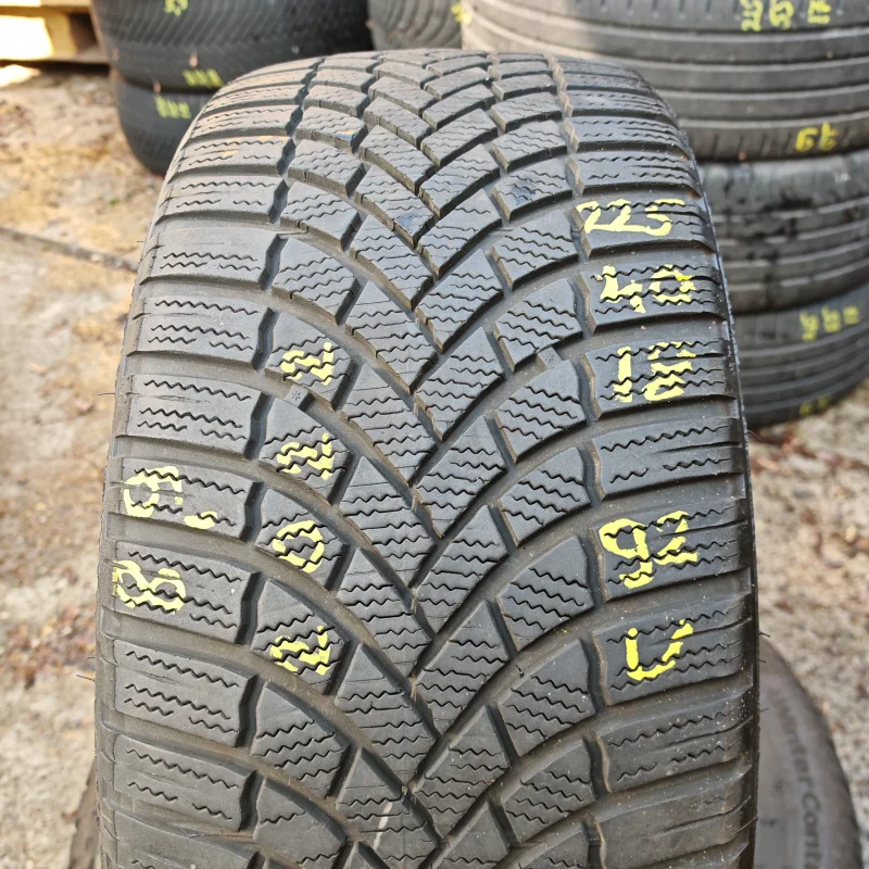 Bridgestone Blizzak LM005