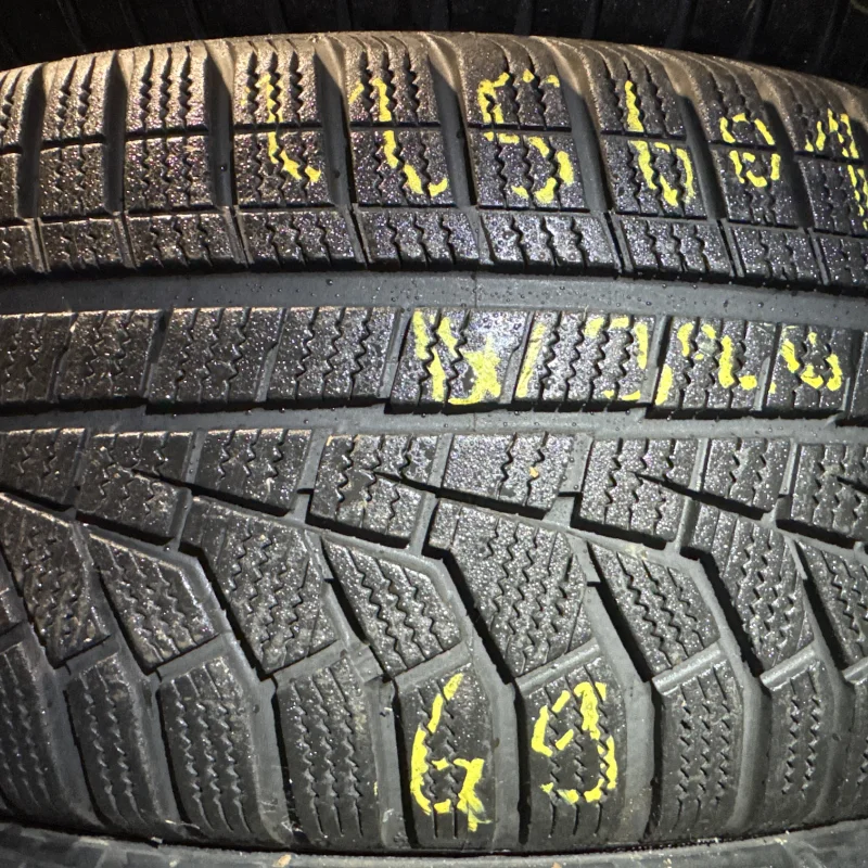 Hankook W320